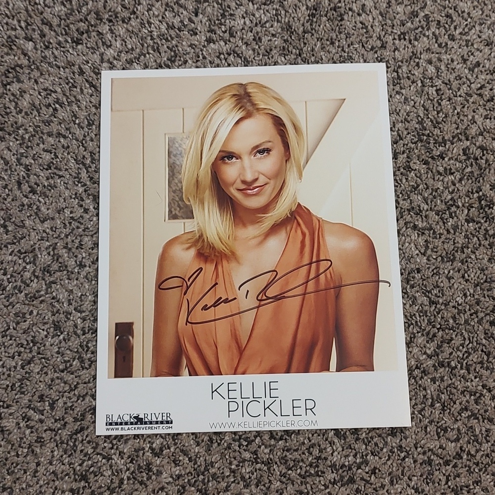 Kellie Pickler Signed Autograph Photo